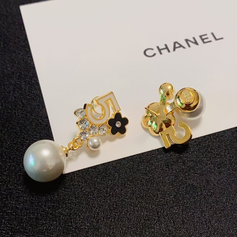Ch**el earrings